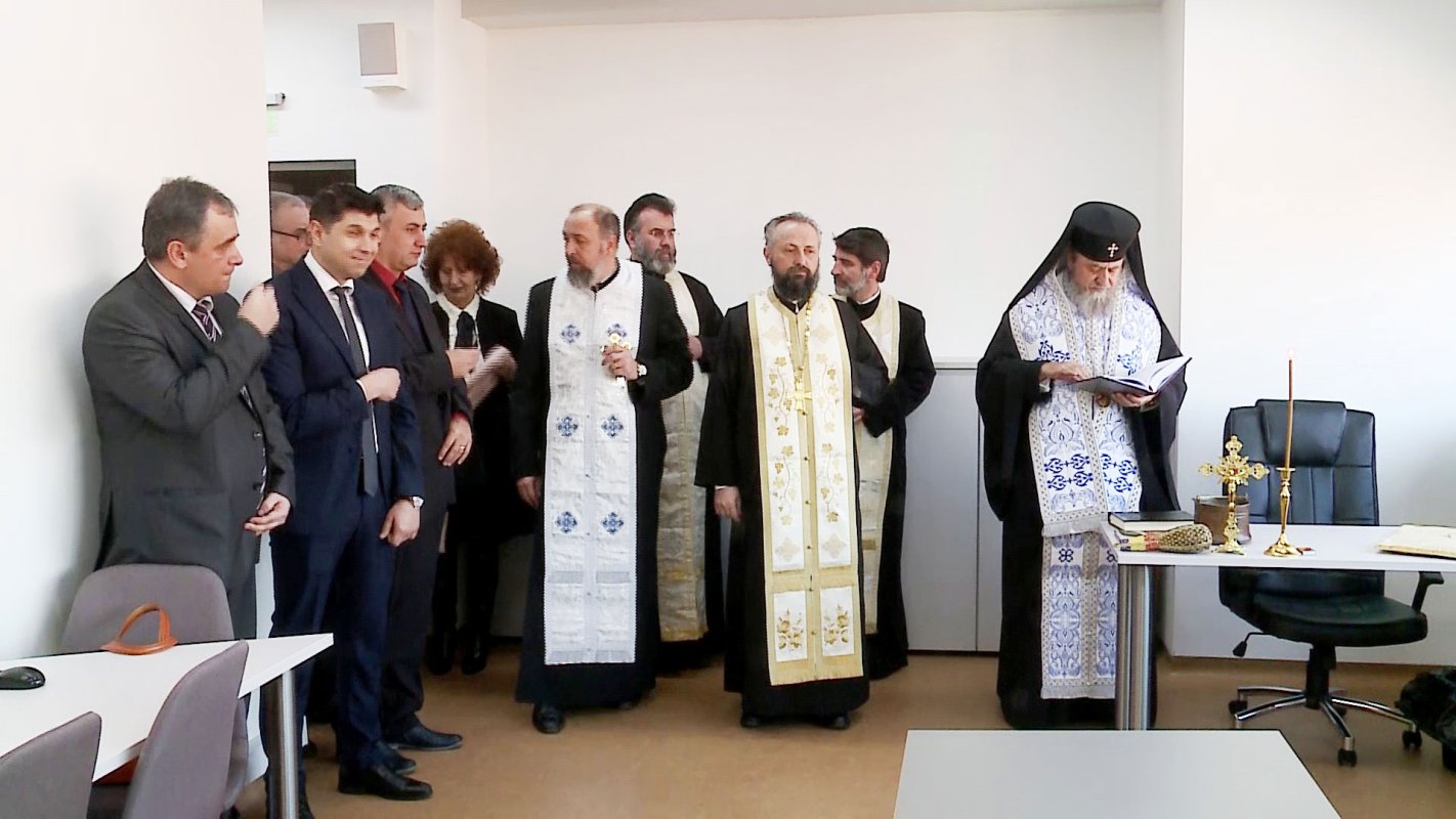 Binecuvântare pentru Colegiul Național „Dr. Ioan Meșotă” din Brașov 24129