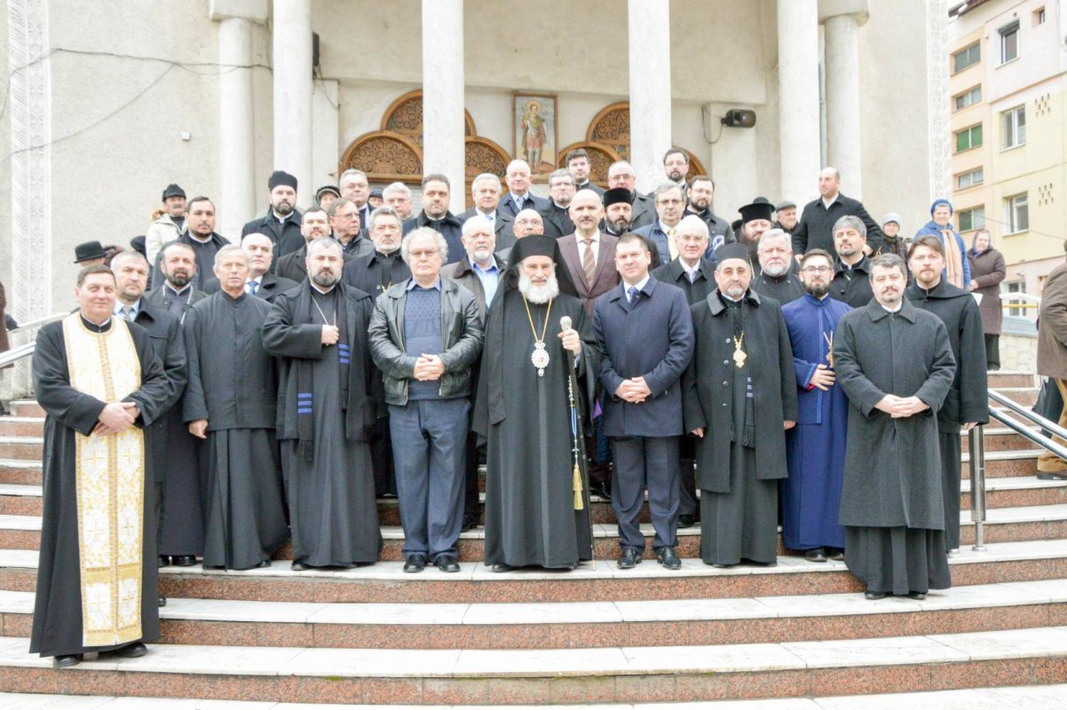 Adunarea eparhială a Arhiepiscopiei Romanului și Bacăului 24065