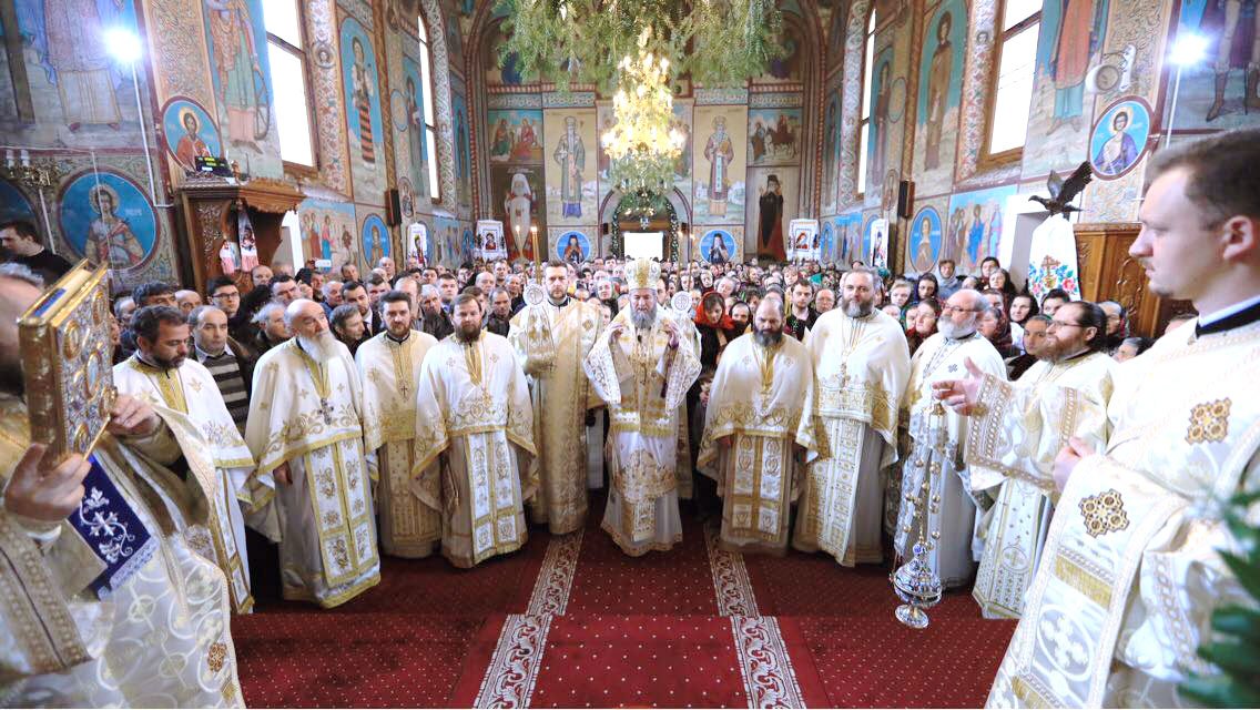 Slujiri arhierești și hramuri, la Praznicul Întâmpinării Domnului 24071