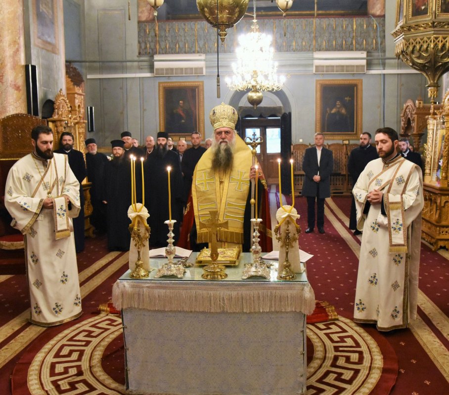 Adunarea eparhială a Arhiepiscopiei Râmnicului 24024