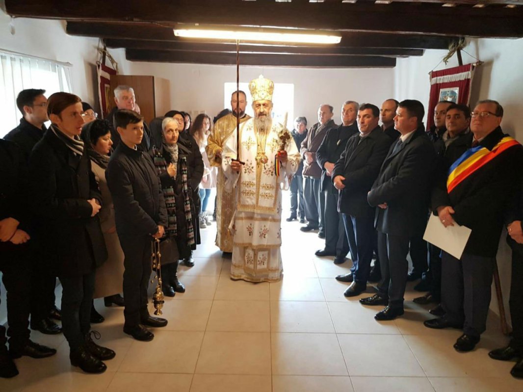 Slujiri arhiereşti în Duminica Întoarcerii Fiului risipitor 24010