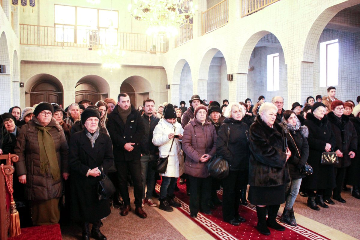 Slujiri arhiereşti în Duminica Întoarcerii Fiului risipitor 24021