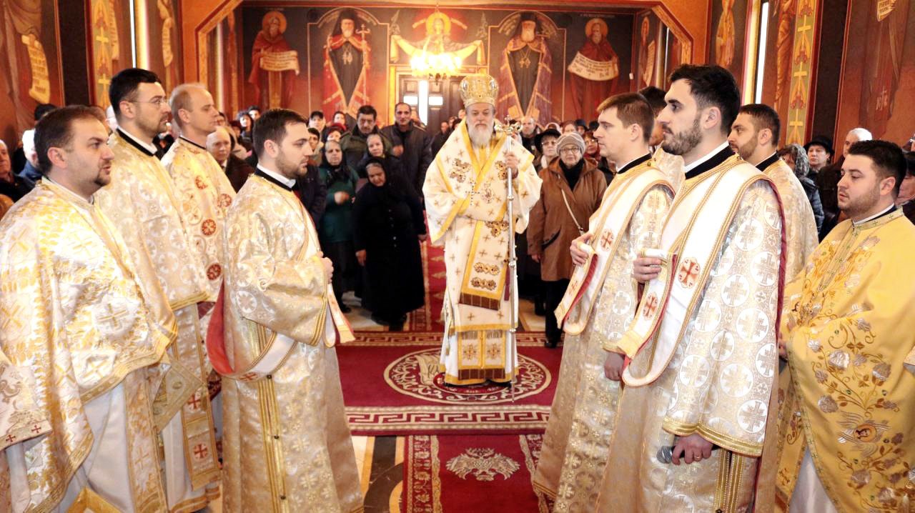 Slujiri arhierești în Muntenia și Dobrogea 24045