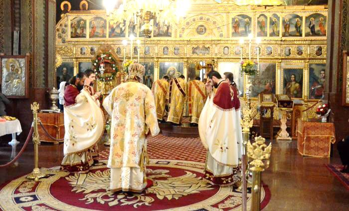 Slujiri arhierești în Muntenia și Dobrogea 24047