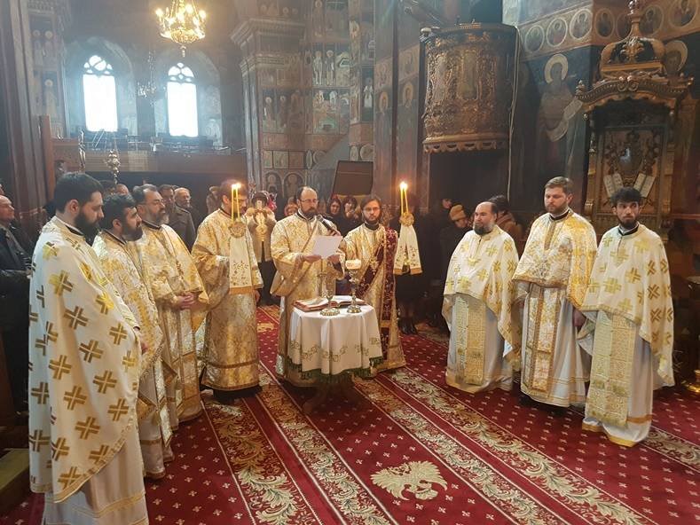 Noi slujitori ai Sfântului Altar în Eparhia Romanului și Bacăului 23941