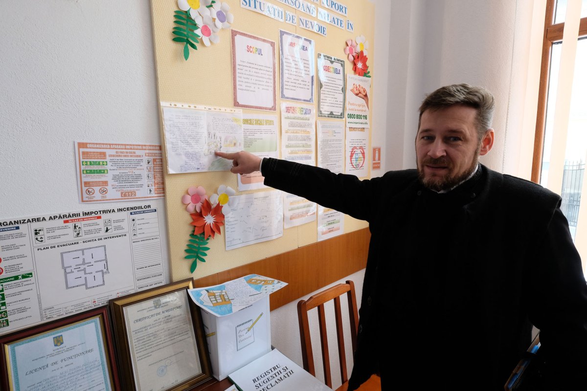 Săracii, frații noștri de la marginea speranțelor 23868