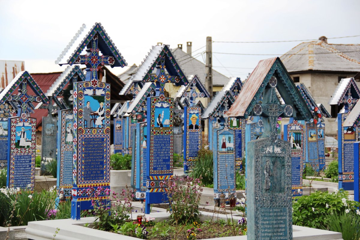 Tot mai mulţi vizitatori la locaşurile de cult maramureşene 23842