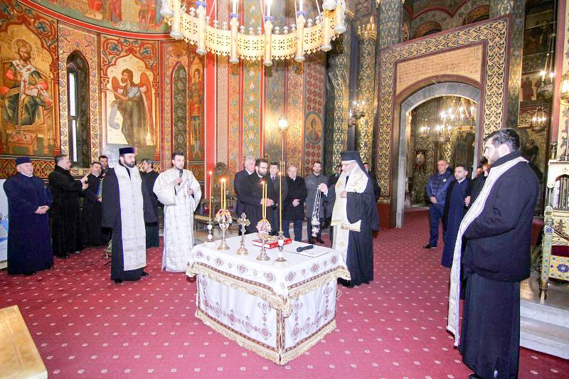 Adunare eparhială la Curtea de Argeș 23784