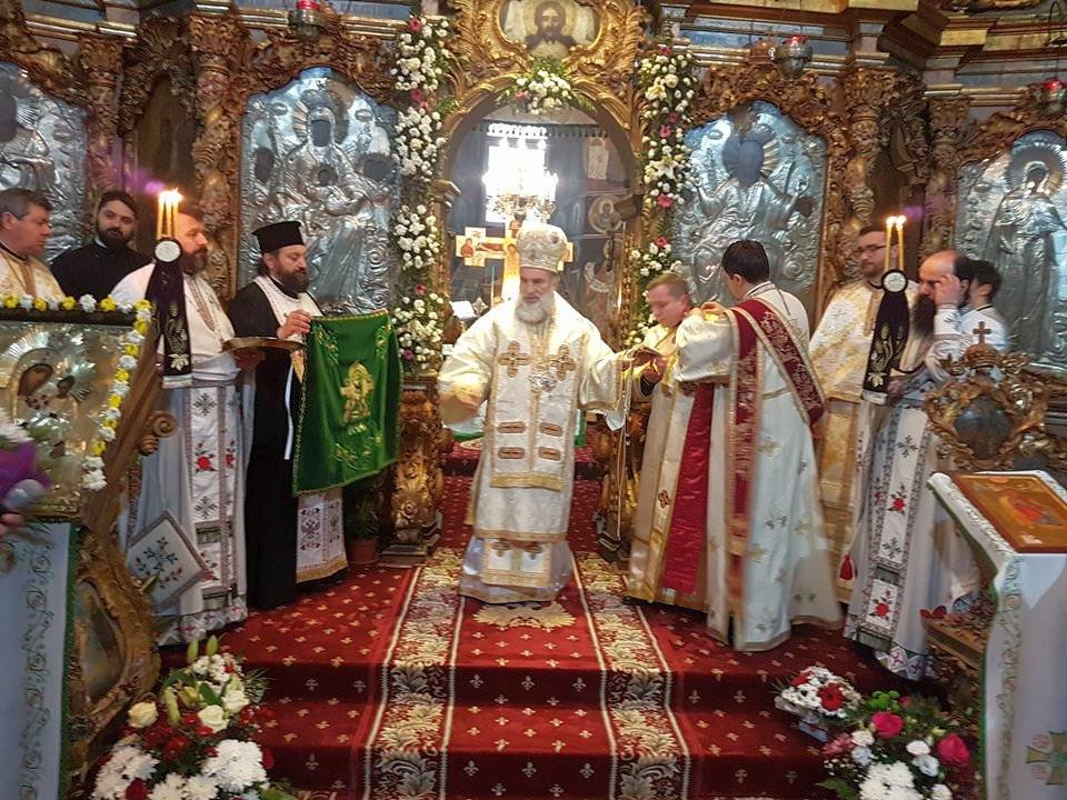 „Ne bucurăm că avem tineri care îşi consacră viaţa slujirii“ 23749