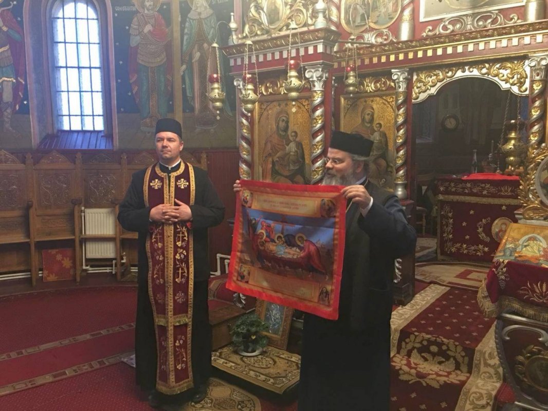 Vizite arhiereşti în protopopiatele Vaslui şi Huşi  23751