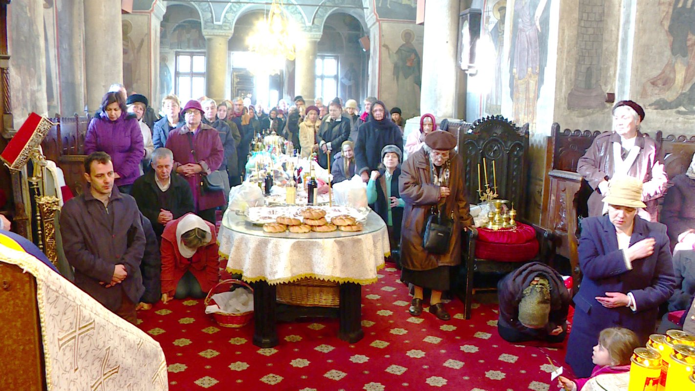 Hramul Parohiei Flămânda din București 23725