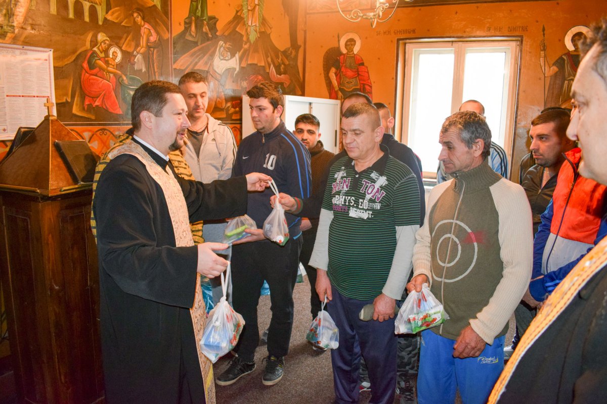 Activităţi social-filantropice la Galați și Brăila 23668