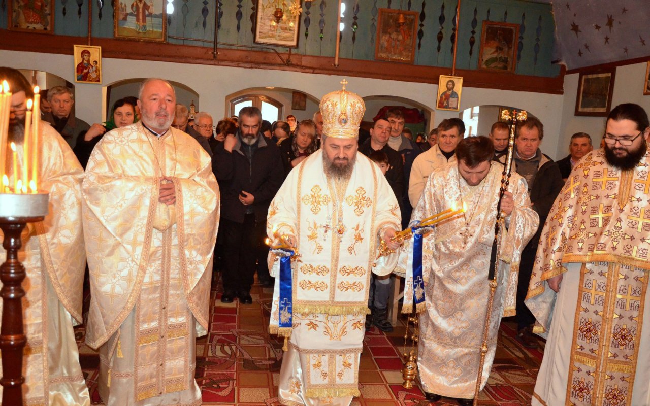 Slujiri arhiereşti, în Duminica Înfricoșătoarei Judecăți 23643