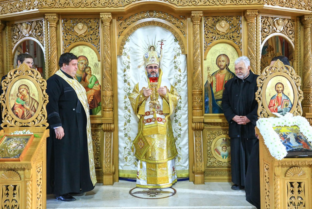 Slujiri arhierești în Muntenia și Dobrogea 23664