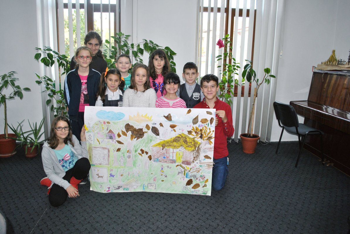 Activități pentru copiii Centrului social „Best Life” 23597