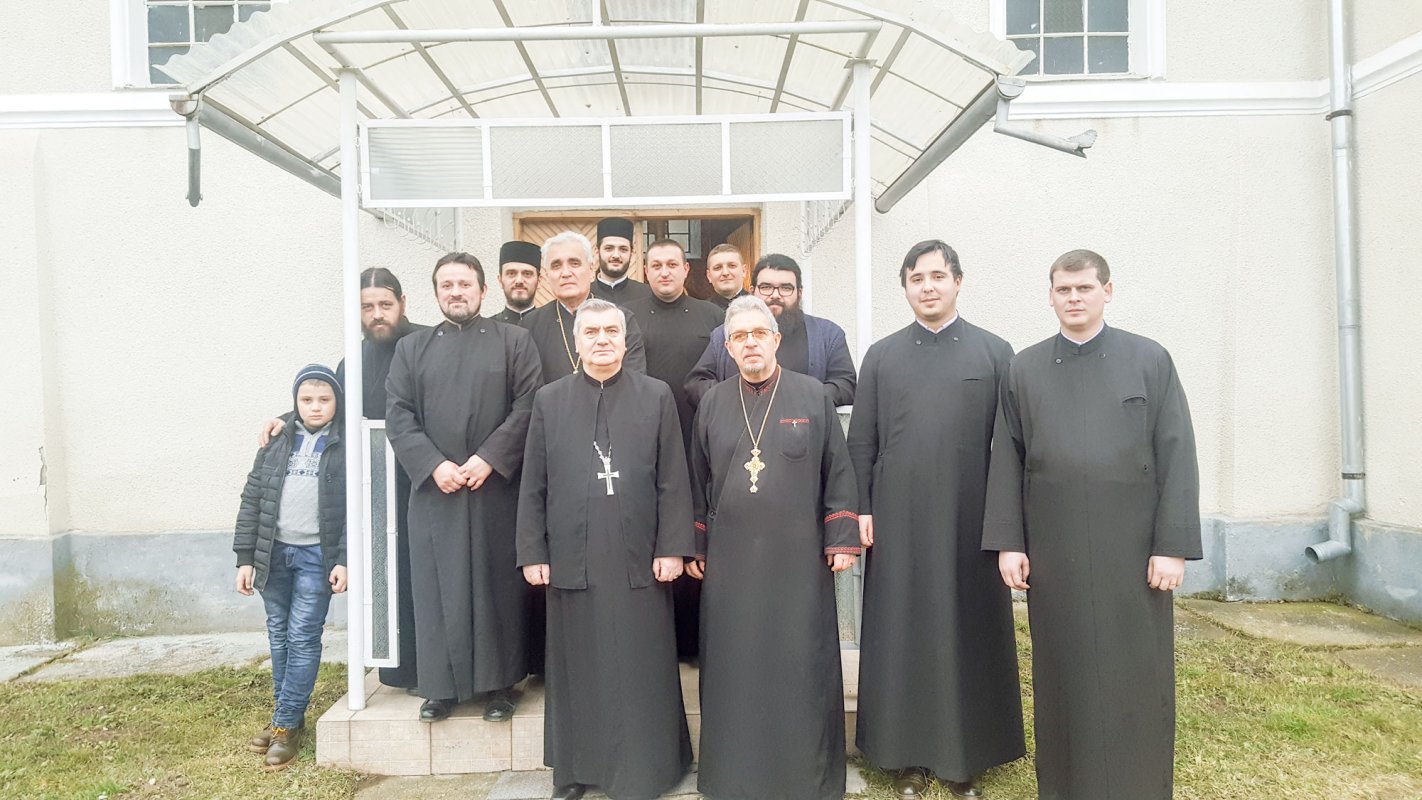 Cercuri misionar-pastorale în parohiile arădene 23554