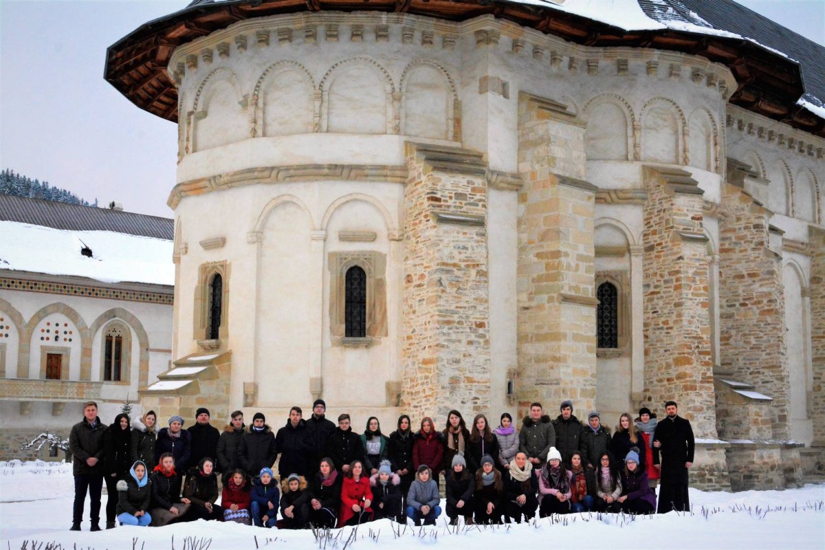 Cu cine ne-am petrecut vacanţa 23528