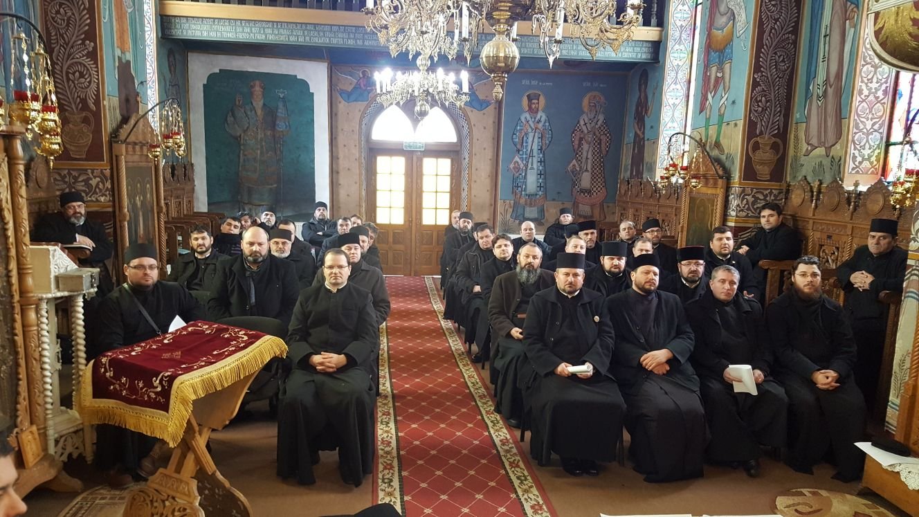 Întruniri preoțești în protopopiatele Bacău și Sascut 23397