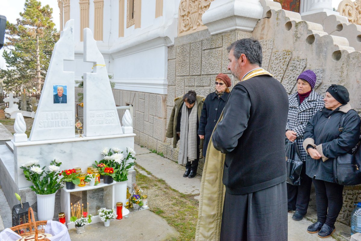 Scriitoarea Lidia Stăniloae pomenită la Mănăstirea Cernica 23377