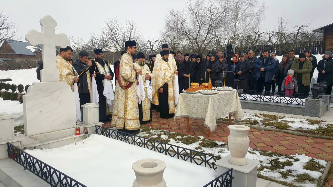 Parastas pentru Arhiepiscopul Adrian Hriţcu 23275