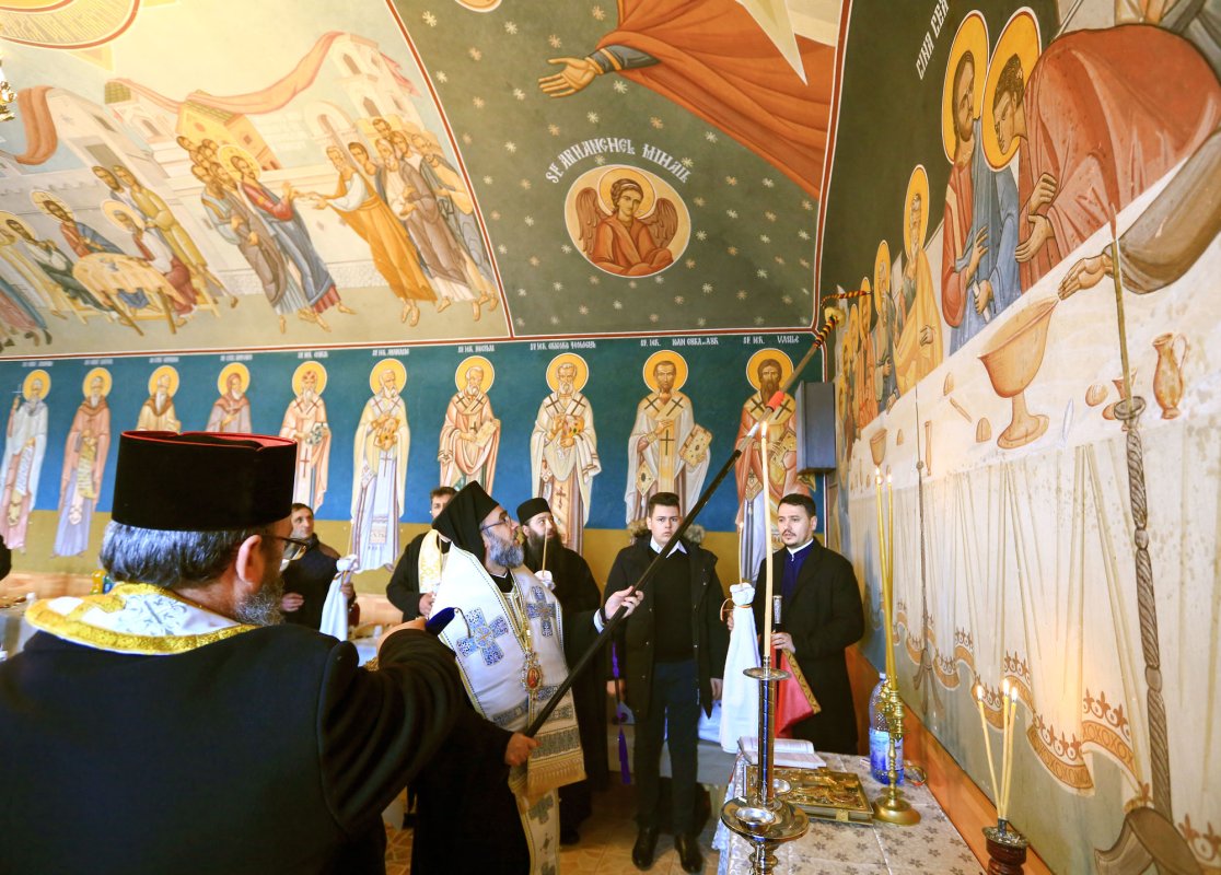 Rugăciuni și îndemnuri arhierești la început de post 23322