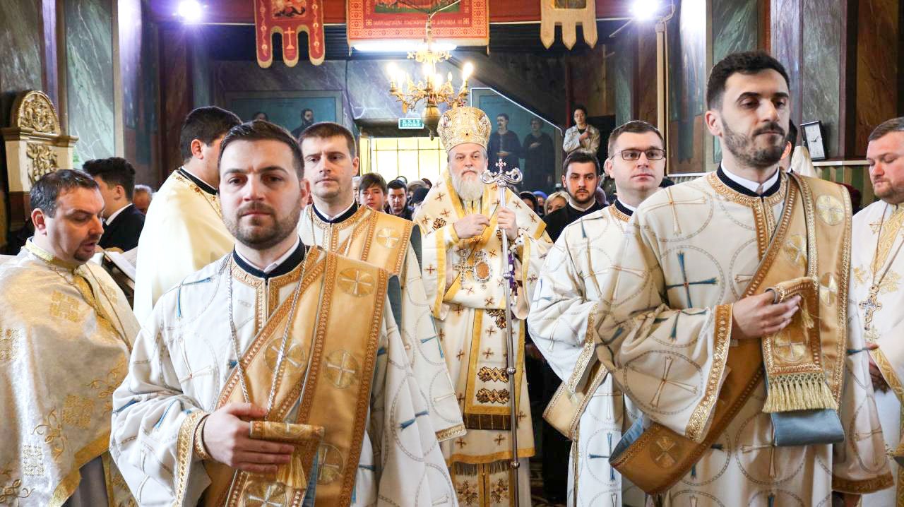 Rugăciuni și îndemnuri arhierești la început de post 23326