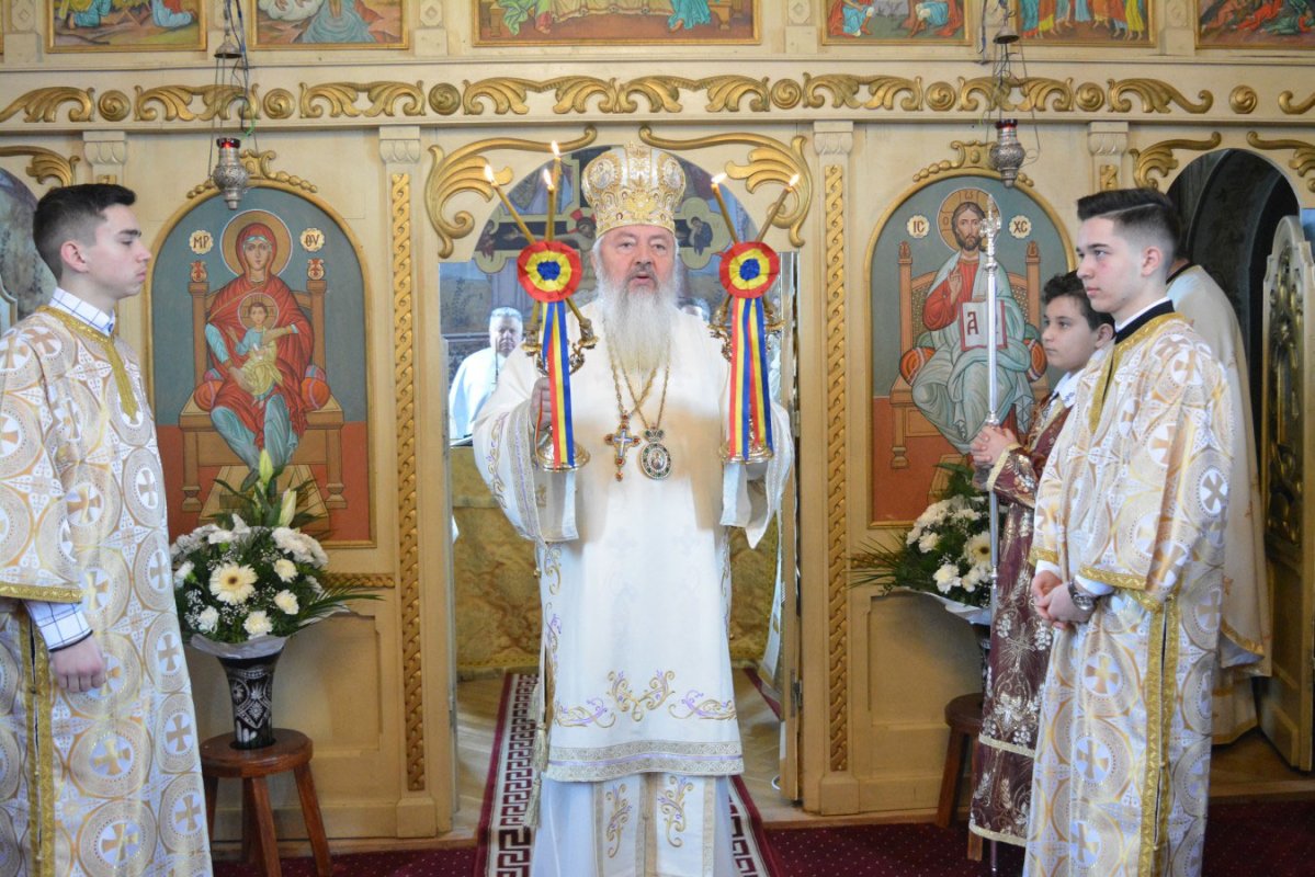 Slujiri arhiereşti, în Duminica Izgonirii lui Adam din Rai 23282