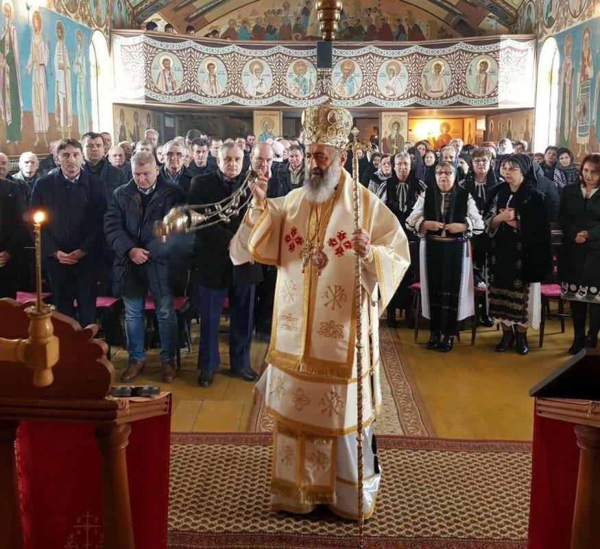 Slujiri arhiereşti, în Duminica Izgonirii lui Adam din Rai 23283