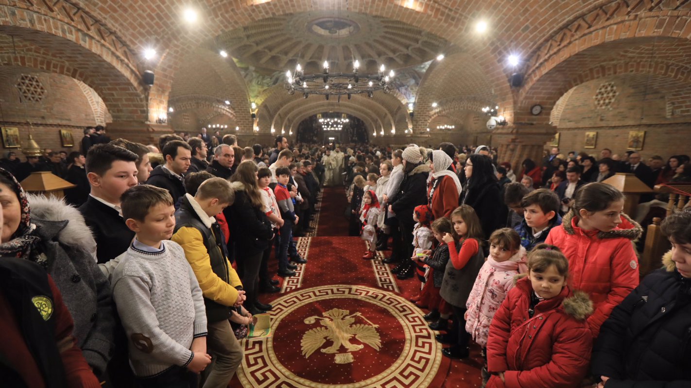 Slujiri arhiereşti, în Duminica Izgonirii lui Adam din Rai 23289