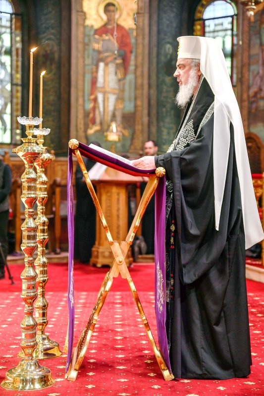 „Participăm tainic la postul de 40 de zile al Domnului” 23242