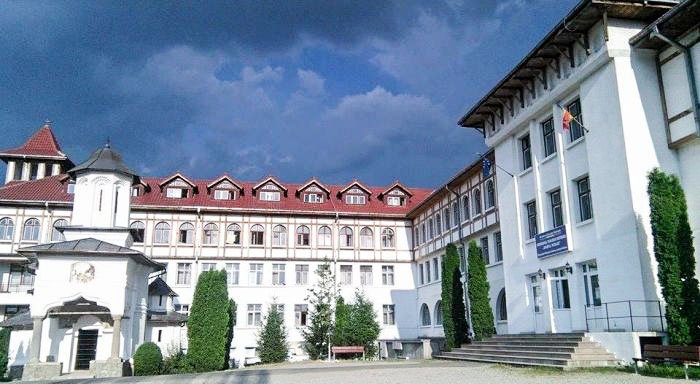 Olimpiada de religie pentru clasele VII-XII la Seminarul Teologic din Râmnicu Vâlcea 23165