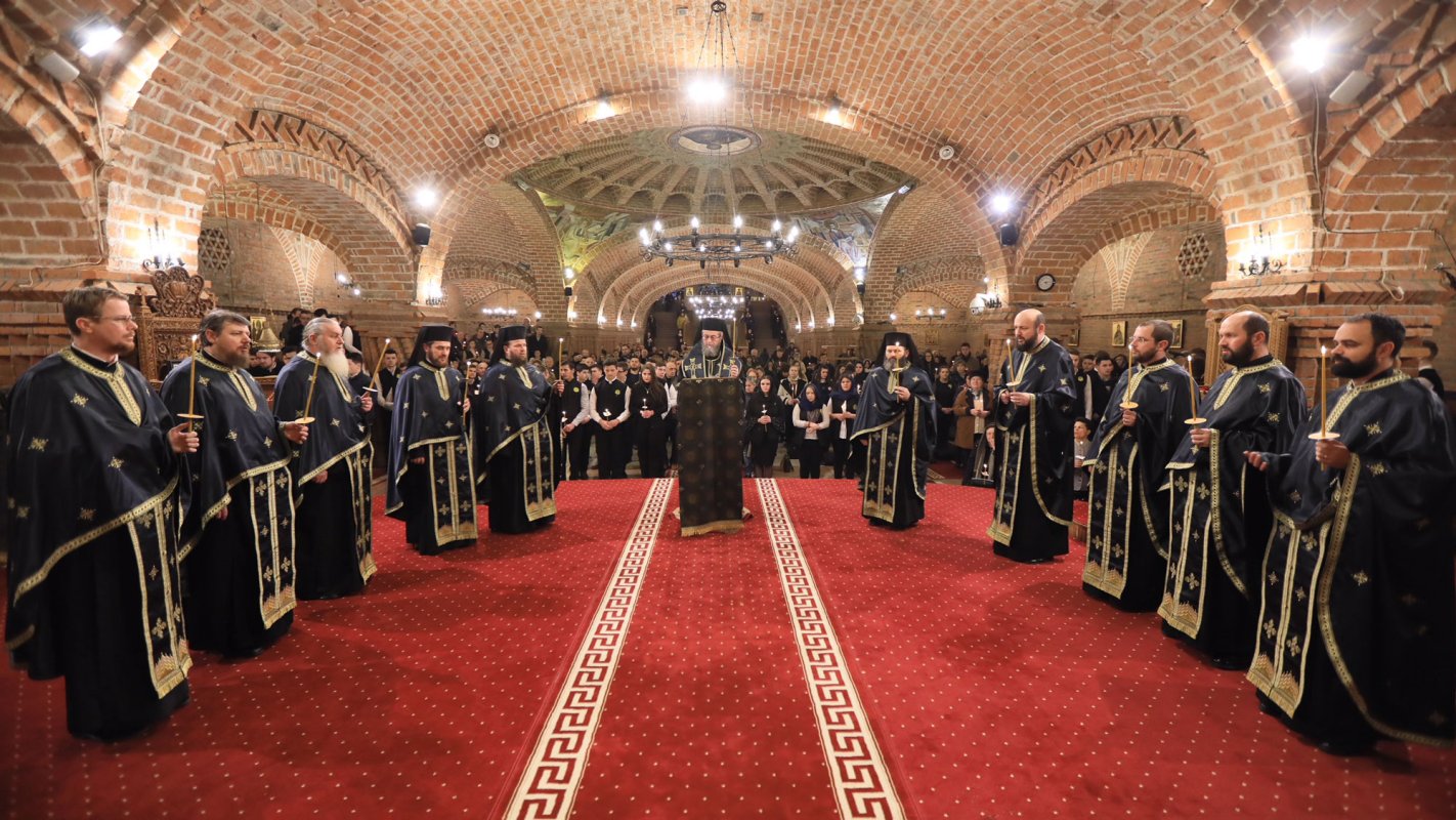Slujiri arhiereşti, la începutul Postului Sfintelor Paşti 23095