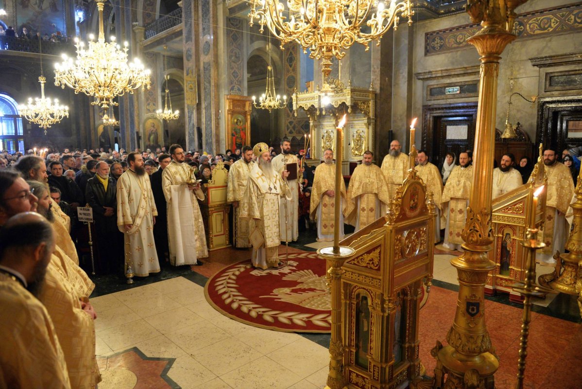 Sfânta Liturghie arhierească în Duminica Ortodoxiei la Catedrala Mitropolitană din Iaşi 22962
