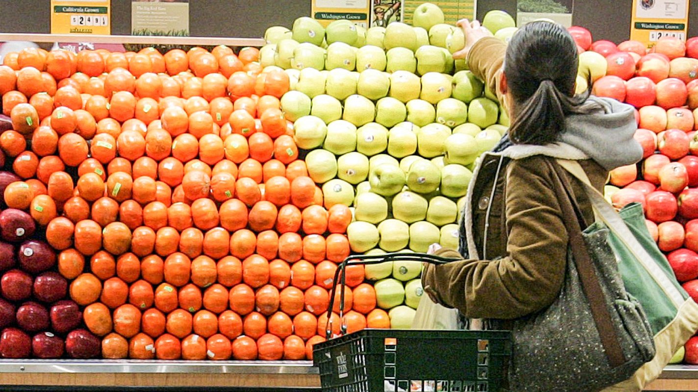 Alimentele costă cu 40% mai puțin decât în UE 22729