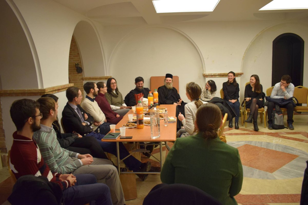 Emisiunea „Tineri către tineri“ a împlinit doi ani 22675