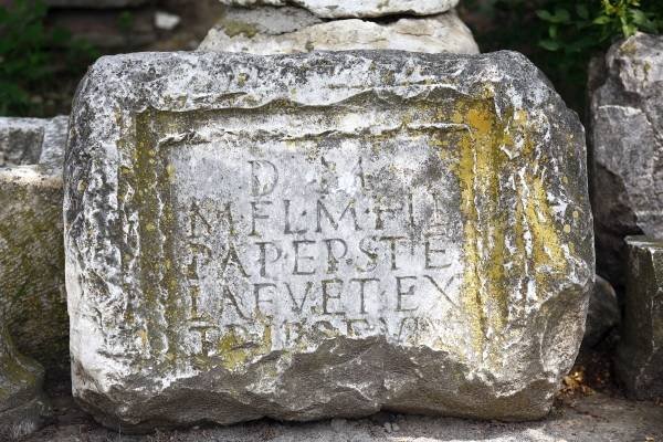 Bazilica bizantină  și fântâna secretă de la Sucidava 22890