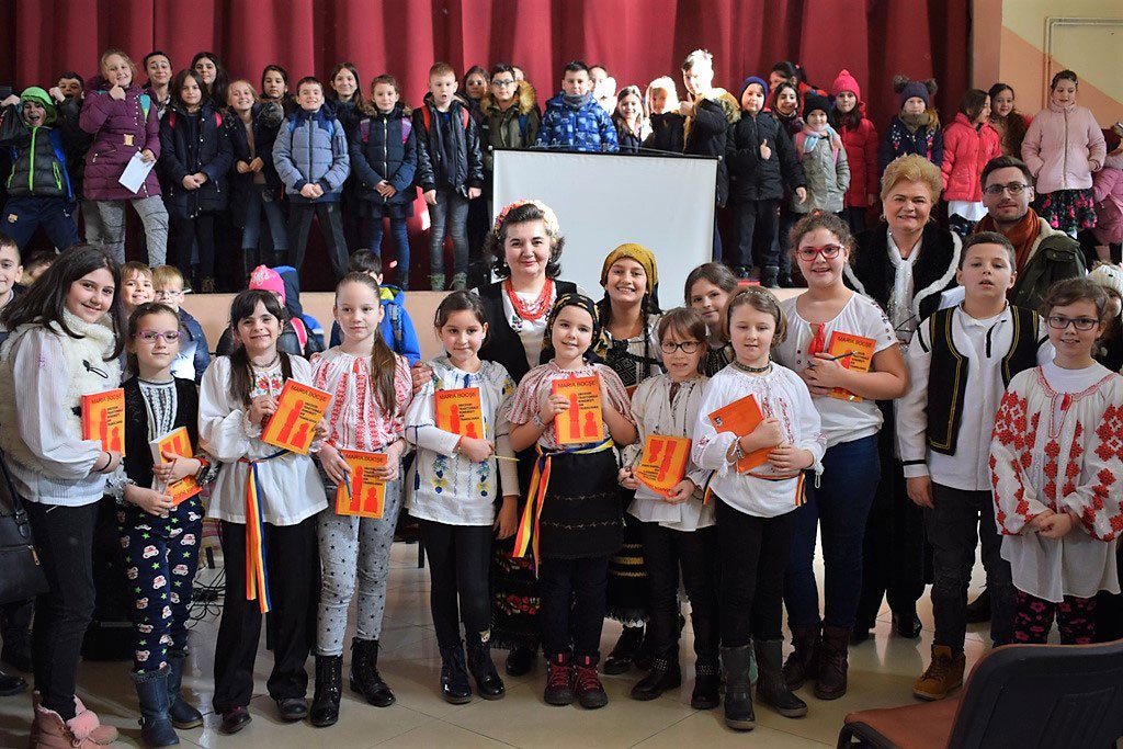 Elevii clujeni redescoperă tradițiile 22560