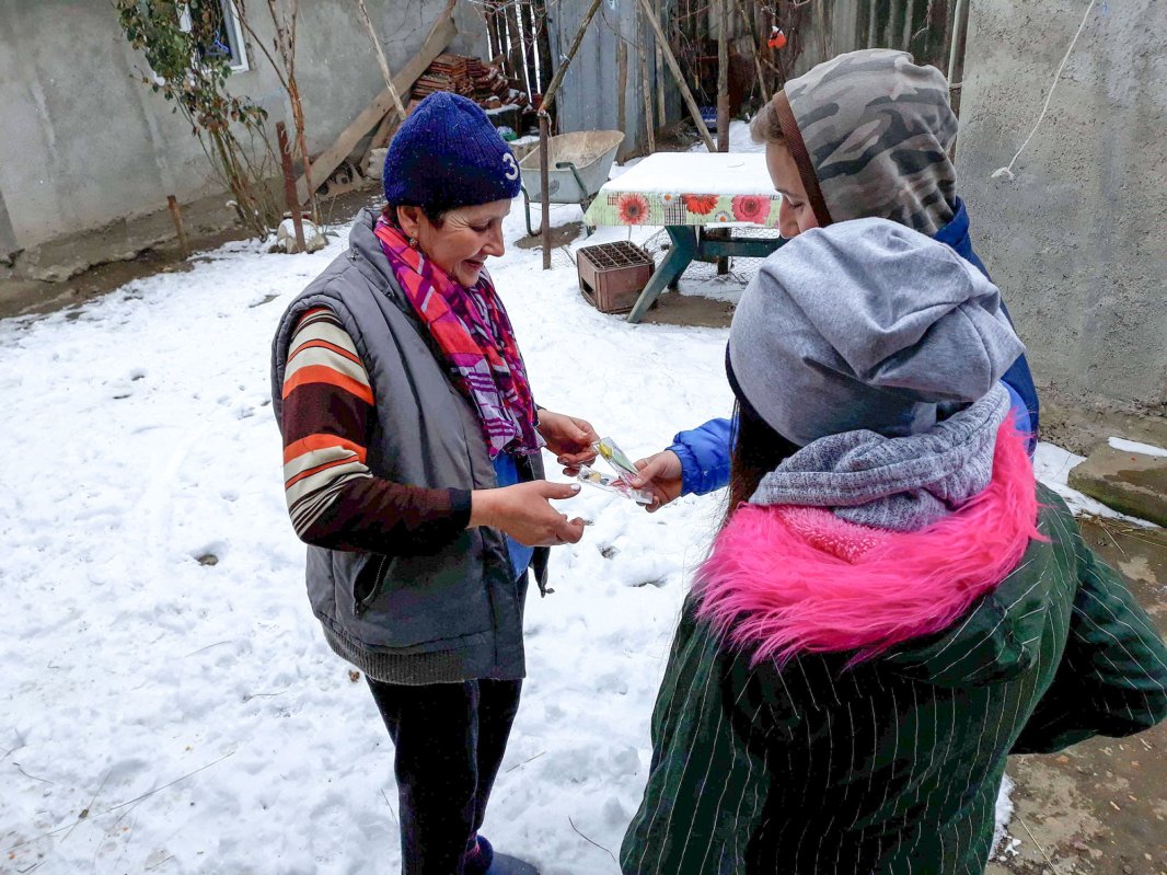 Tinerii din Parohia Iam, județul Arad, în misiune 22582