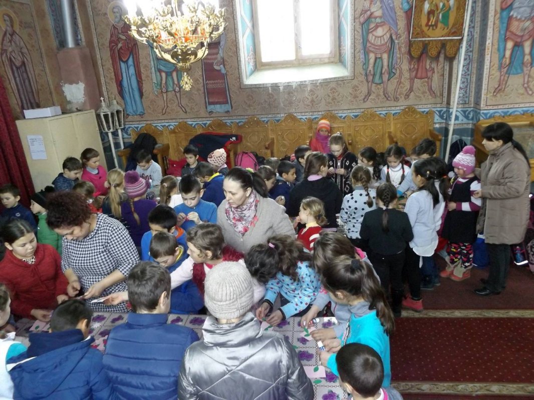 „Un mărţisor pentru fiecare“ în Parohia Cozmeşti 22404