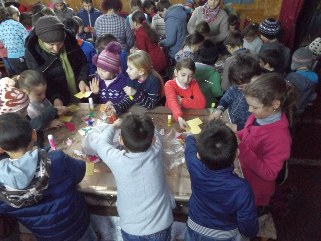 „Un mărţisor pentru fiecare“ în Parohia Cozmeşti 22405