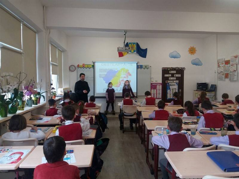 Manifestare culturală în Parohia „Precista“ din Bacău 22354