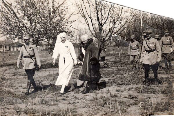 Rolul femeilor în Marele Război 22386