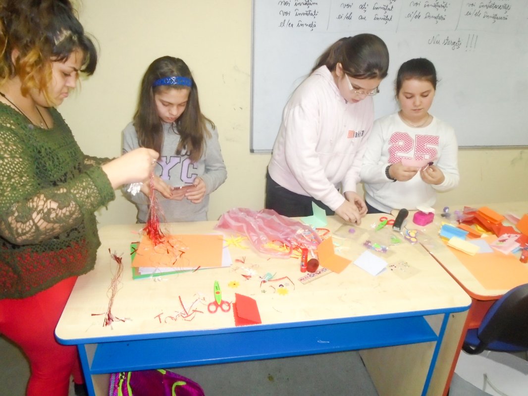 Mărțișoare și flori din partea copiilor din Făget 22278