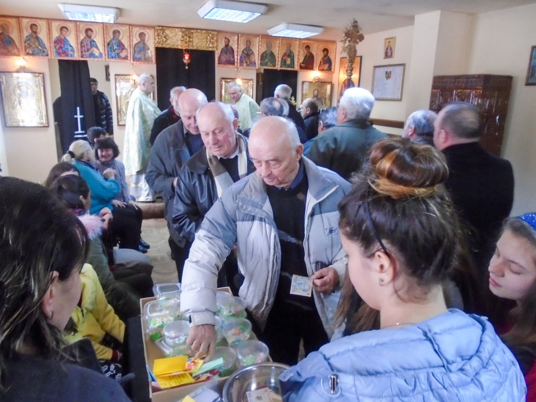 Mărțișoare și flori din partea copiilor din Făget 22280