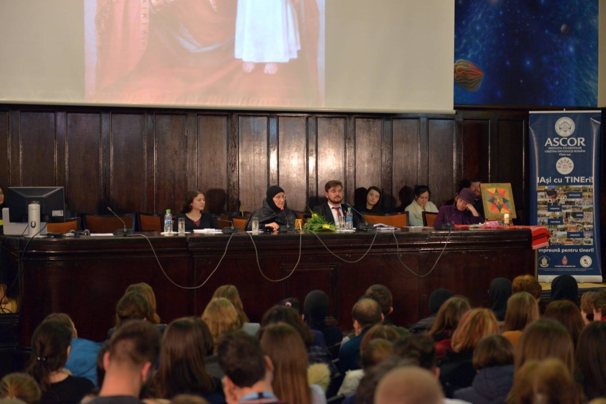 Conferinţă ASCOR susţinută de monahia Siluana Vlad 22188