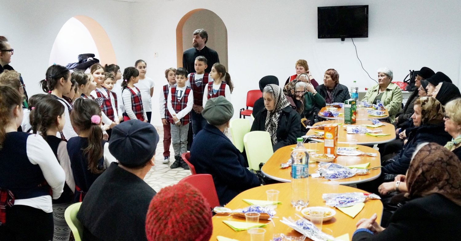 Daruri şi activităţi pentru persoane vârstnice şi vulnerabile 22200