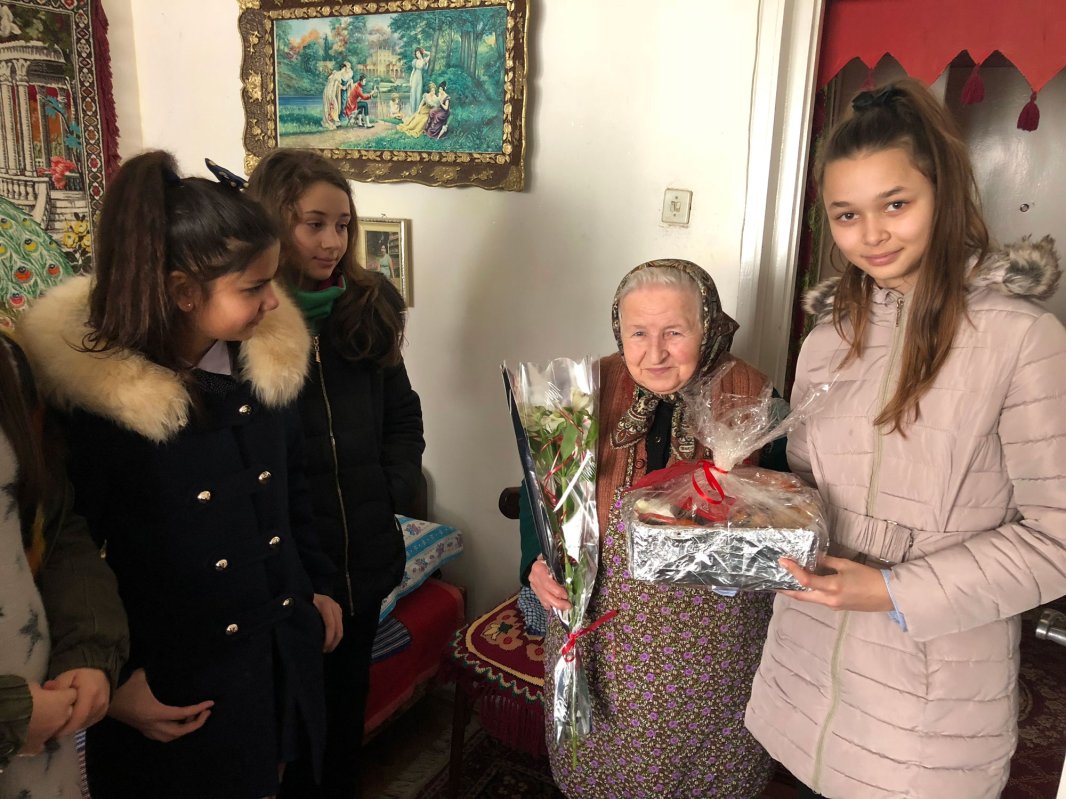 Daruri şi activităţi pentru persoane vârstnice şi vulnerabile 22202