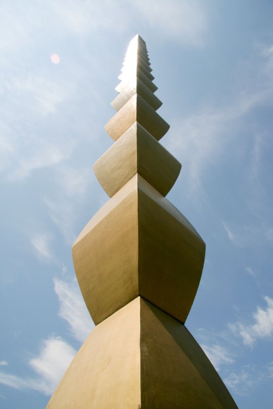 Omagiu sculptorului Constantin Brâncuşi 22126