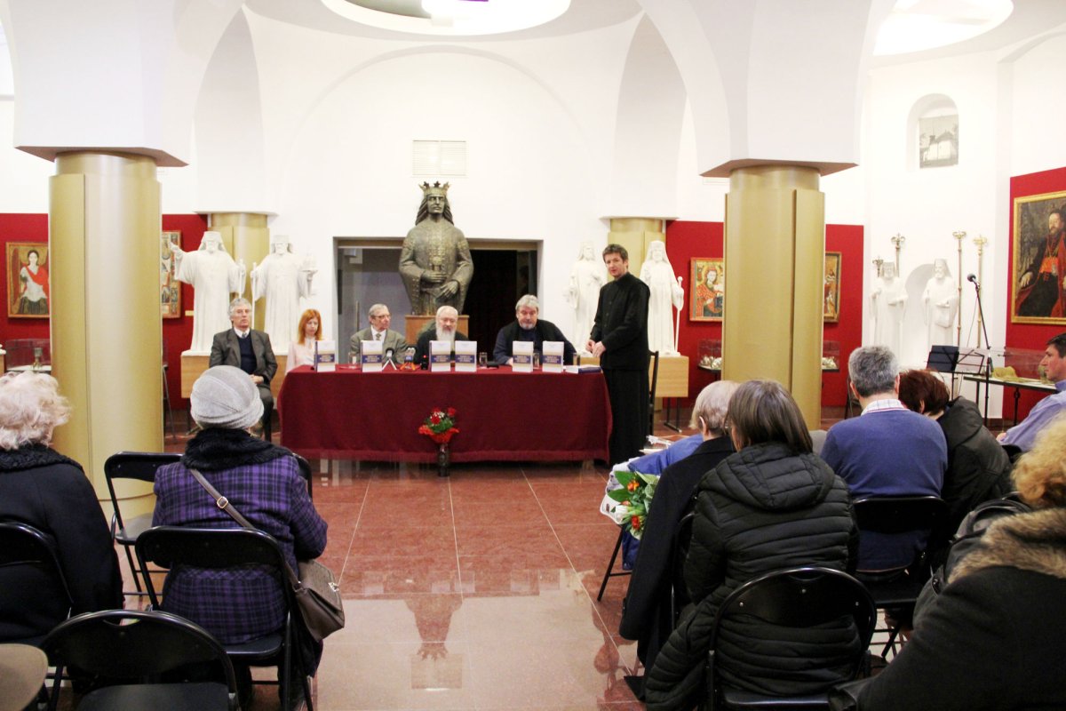 „Tradiţii ale presei religioase din România”, volum lansat la Cluj-Napoca 22000