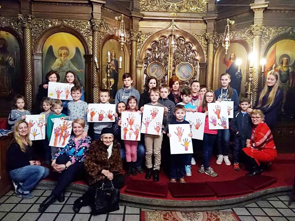 Activităţi cu copiii şi tinerii 21939